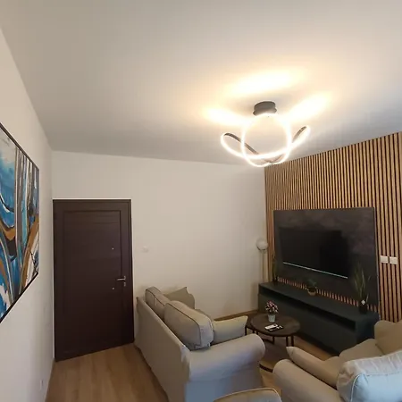 Creative Art By Marina Apartman *
